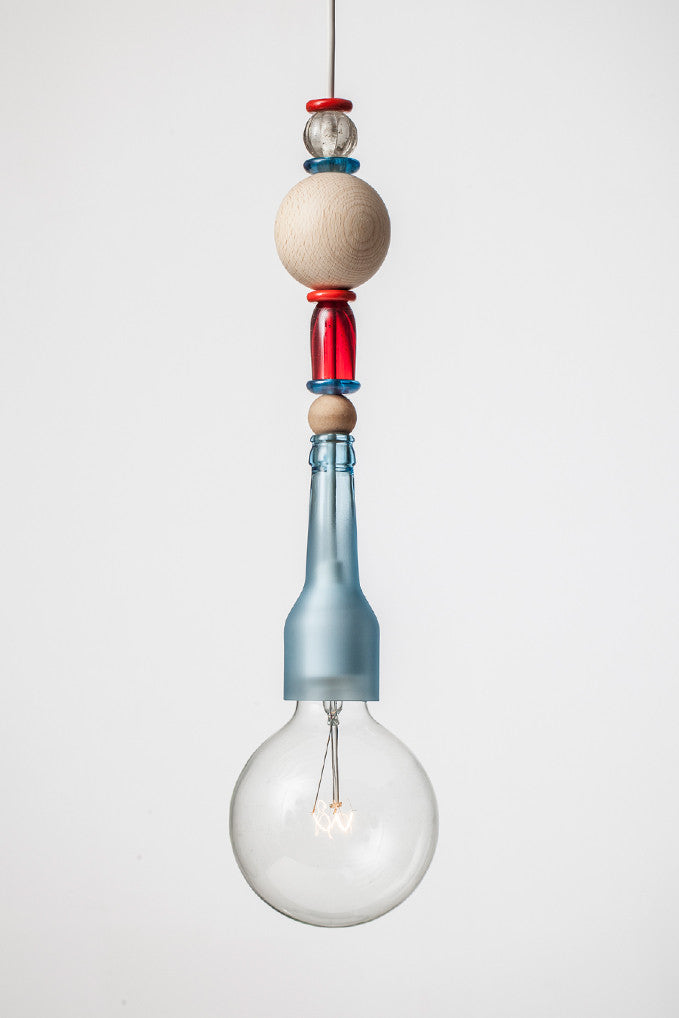 UPCYCLING LIGHT DELUXE ~ L021 ~ CAUGHT RED HANDED